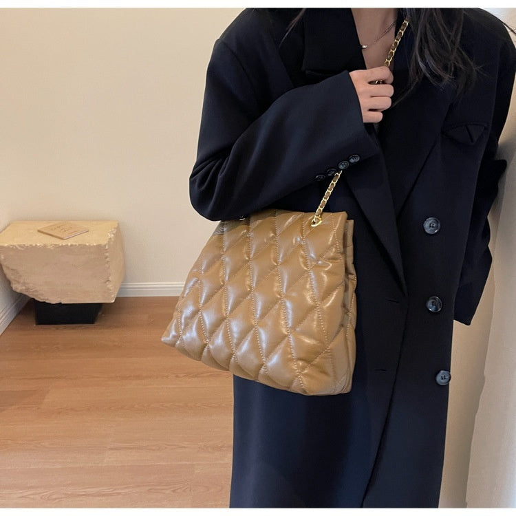 Advanced Texture Large Capacity Shoulder Bag